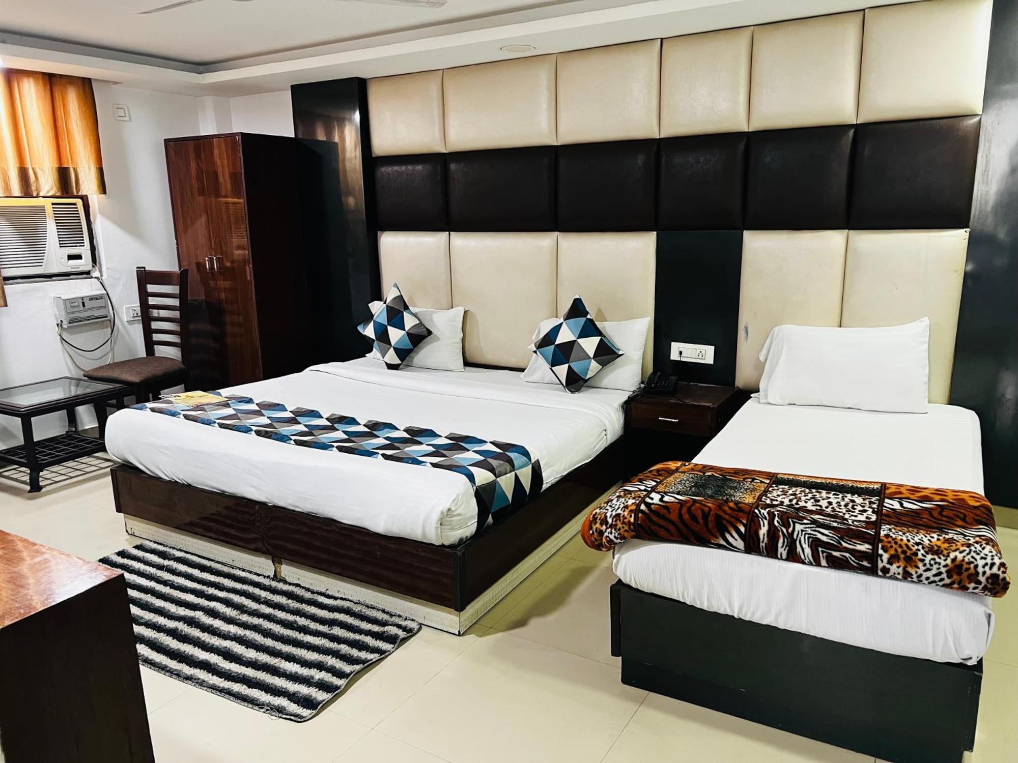 Hotel Hotel 4*